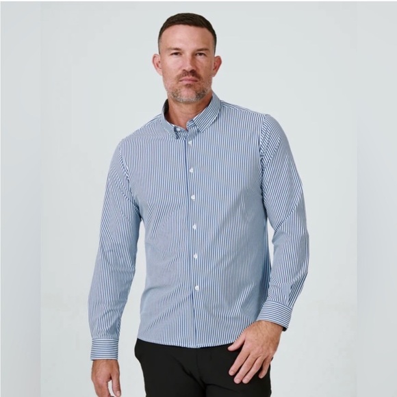 NWOT Hawes & Curtis Blue Striped Button Down Men’s Shirt size - Picture 1 of 4